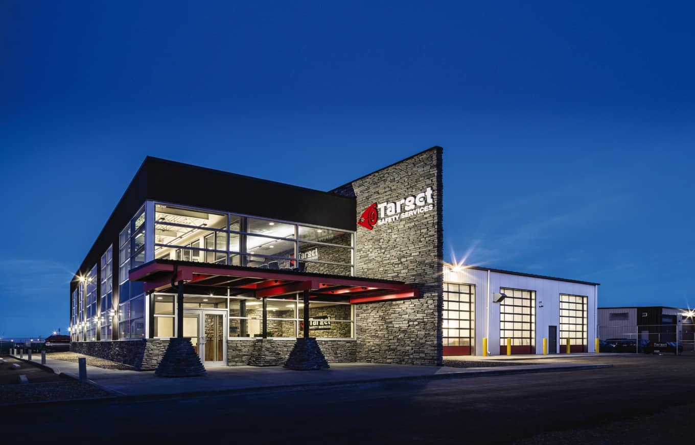 Large Butler metal building for warehouse distribution or industrial manufacturing use in Wisconsin built to handle heavy snow loads and Upper Midwest climate demands